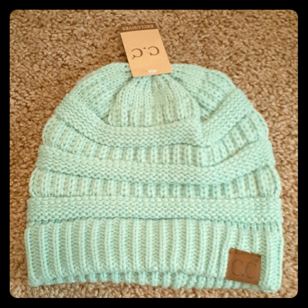 NWT C.C Turquoise Knitted Beanie